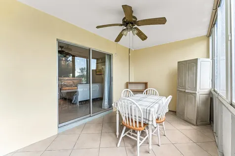 1017 Harwood C Deerfield Beach FL 33442