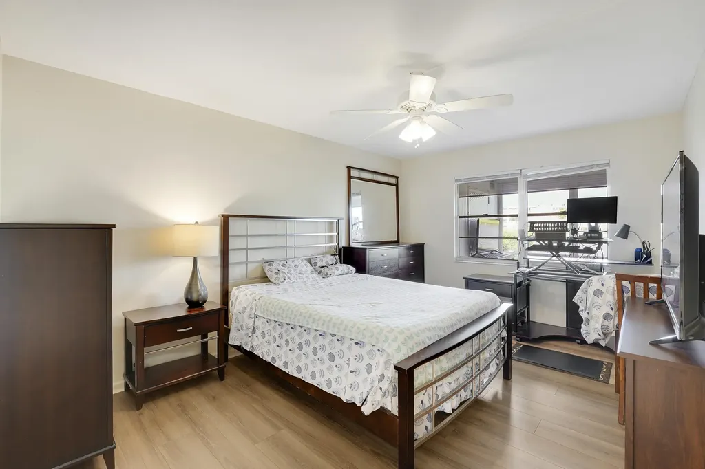1011, 290, 16, 146 Exeter, Dorset, Mansfield, Mansfield Boca Raton FL 33434