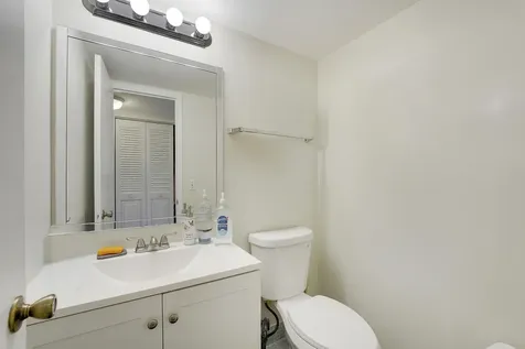 1011, 290, 16, 146 Exeter, Dorset, Mansfield, Mansfield Boca Raton FL 33434