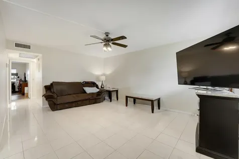 1011, 290, 16, 146 Exeter, Dorset, Mansfield, Mansfield Boca Raton FL 33434