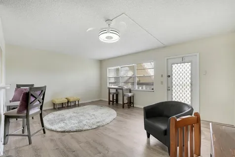 1011, 290, 16, 146 Exeter, Dorset, Mansfield, Mansfield Boca Raton FL 33434