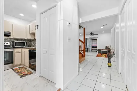 7904 SW 8th Street North Lauderdale FL 33068