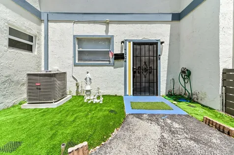 7904 SW 8th Street North Lauderdale FL 33068