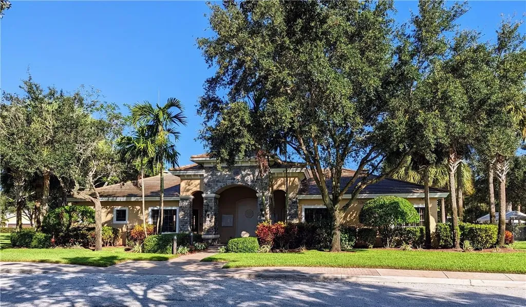 10785 Paperbark Place Boynton Beach FL 33437