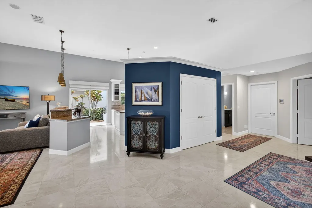 108 Eagleton Lane Palm Beach Gardens FL 33418