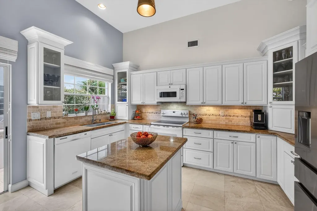 108 Eagleton Lane Palm Beach Gardens FL 33418