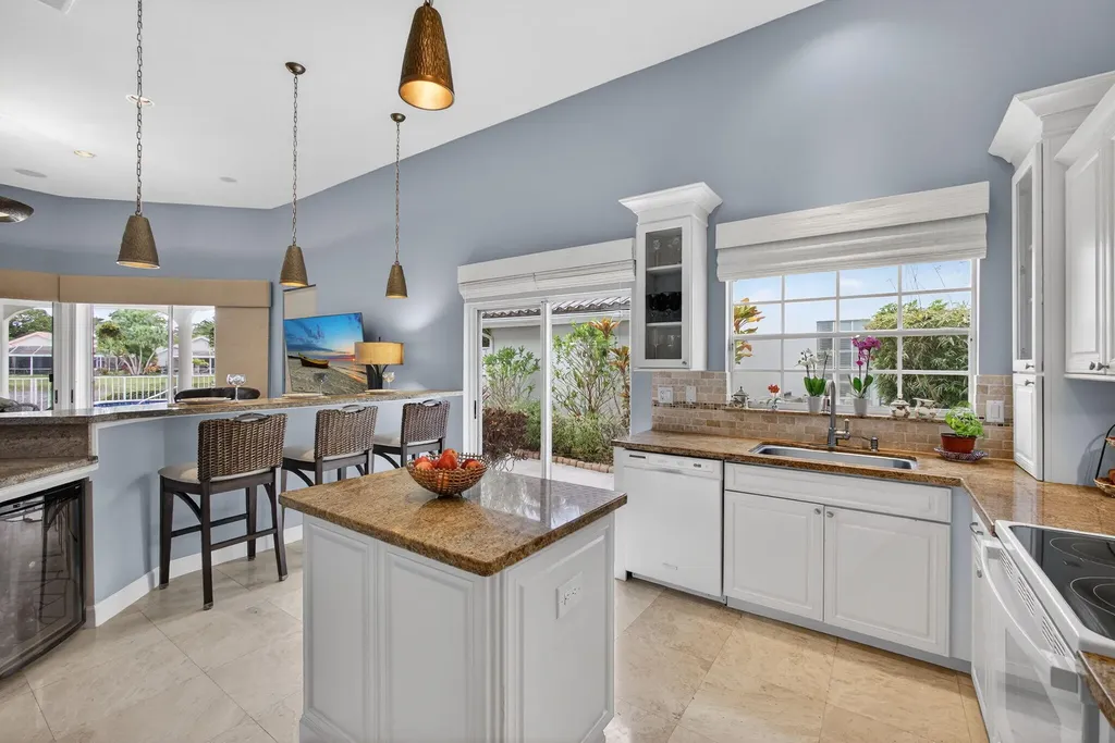 108 Eagleton Lane Palm Beach Gardens FL 33418