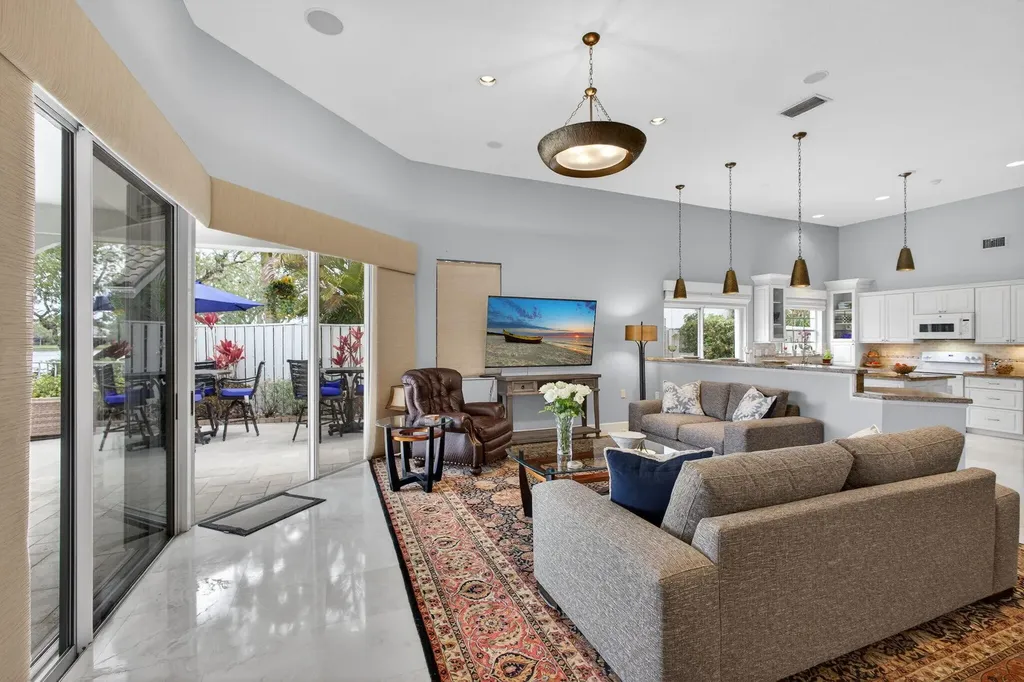 108 Eagleton Lane Palm Beach Gardens FL 33418