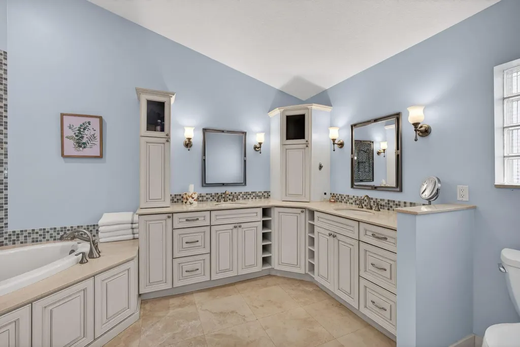 108 Eagleton Lane Palm Beach Gardens FL 33418