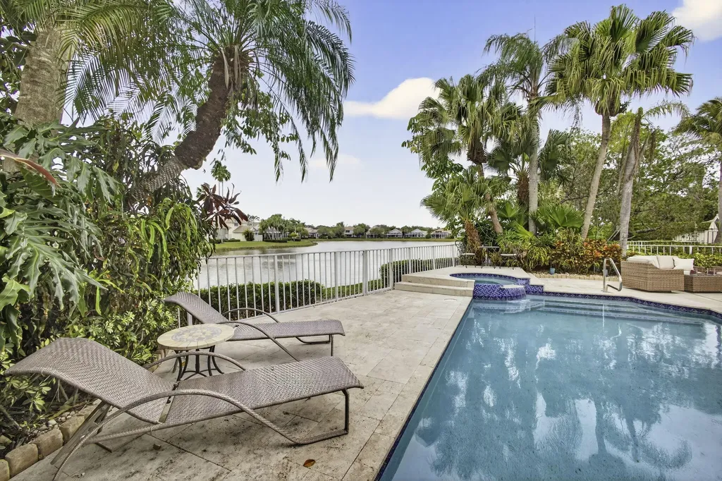 108 Eagleton Lane Palm Beach Gardens FL 33418