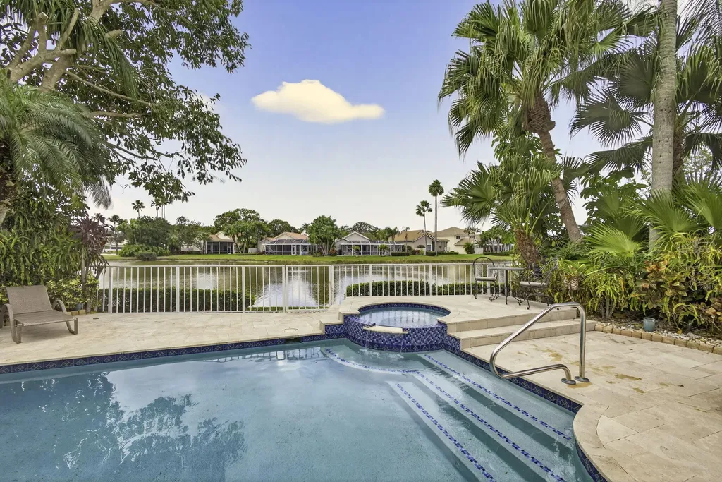 108 Eagleton Lane Palm Beach Gardens FL 33418