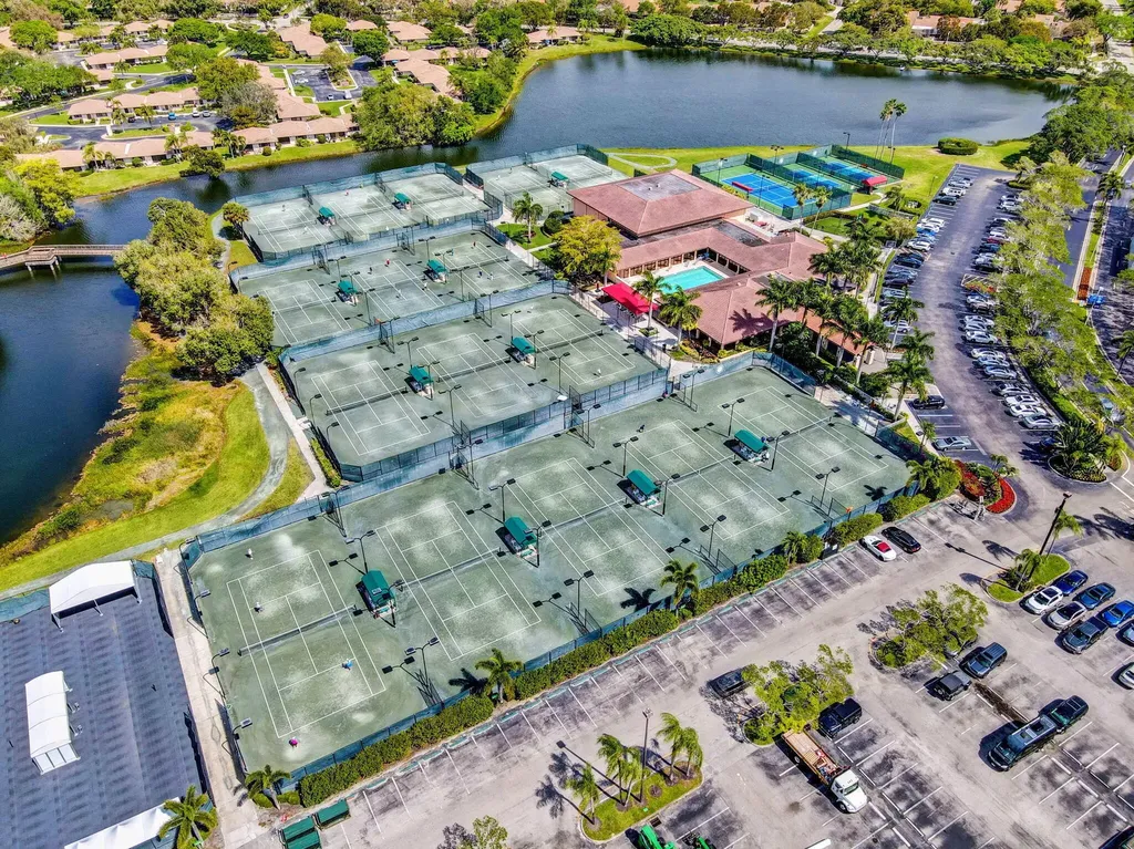 108 Eagleton Lane Palm Beach Gardens FL 33418