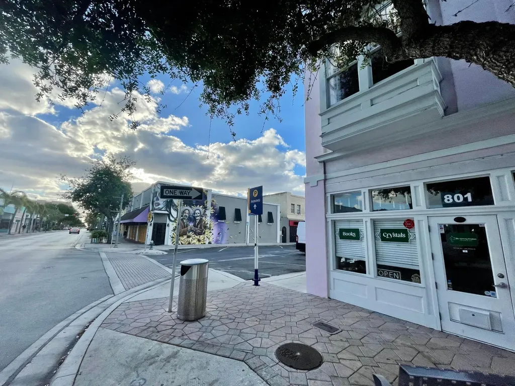 921 S M Street Lake Worth Beach FL 33460