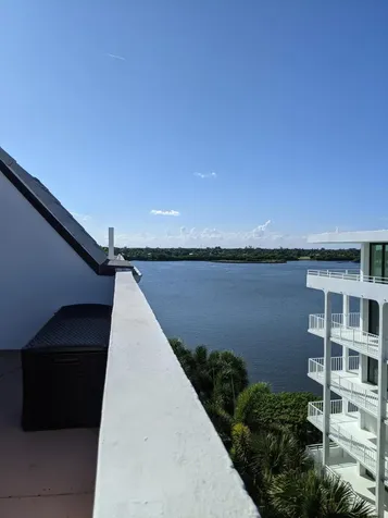 2840 S Ocean Boulevard Palm Beach FL 33480