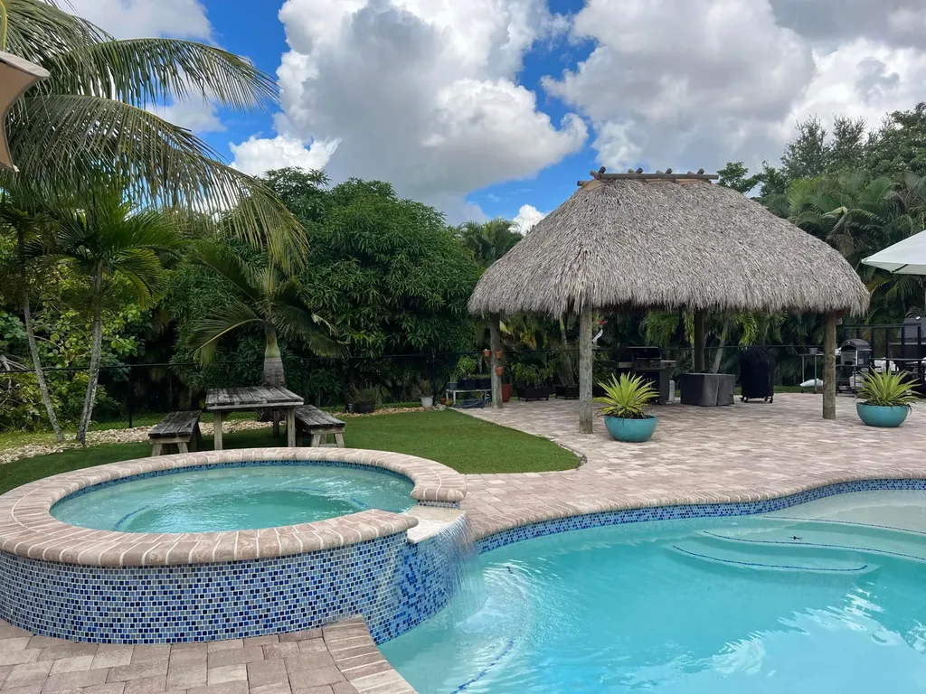 12216 N 85th Road Road N West Palm Beach FL 33412