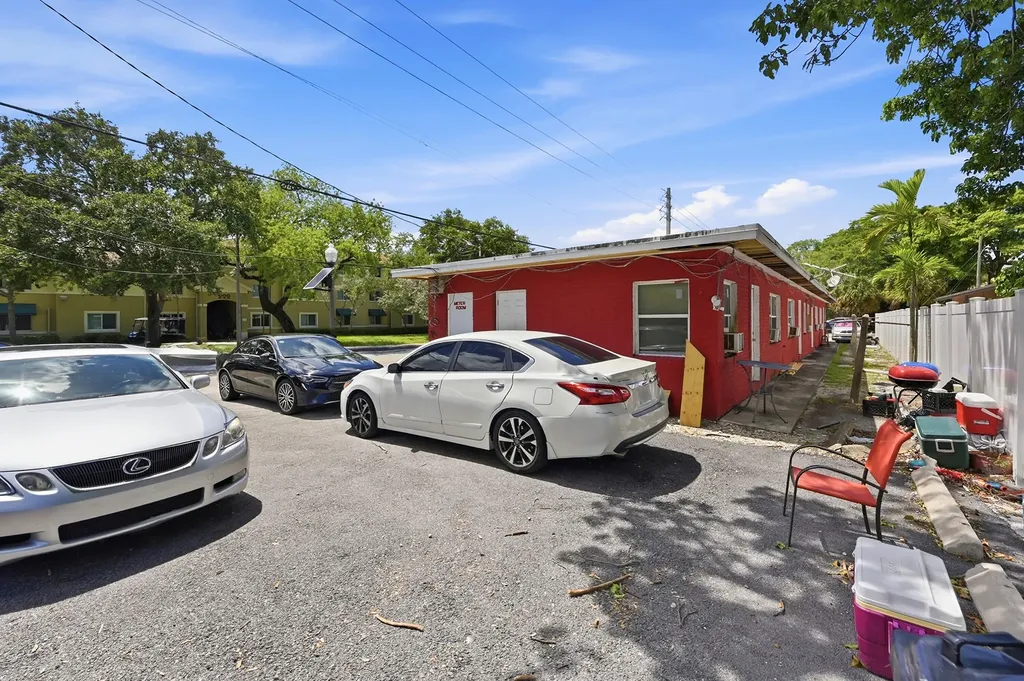840 NW 3rd Street Fort Lauderdale FL 33311