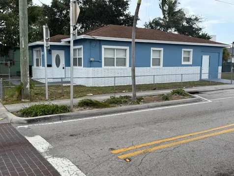 926 14th Street West Palm Beach FL 33401