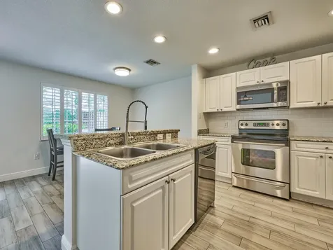 6725 Old Farm Trail Boynton Beach FL 33437