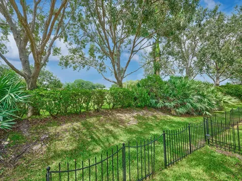 6725 Old Farm Trail Boynton Beach FL 33437