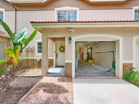 6725 Old Farm Trail Boynton Beach FL 33437