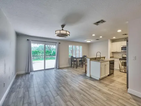 6725 Old Farm Trail Boynton Beach FL 33437