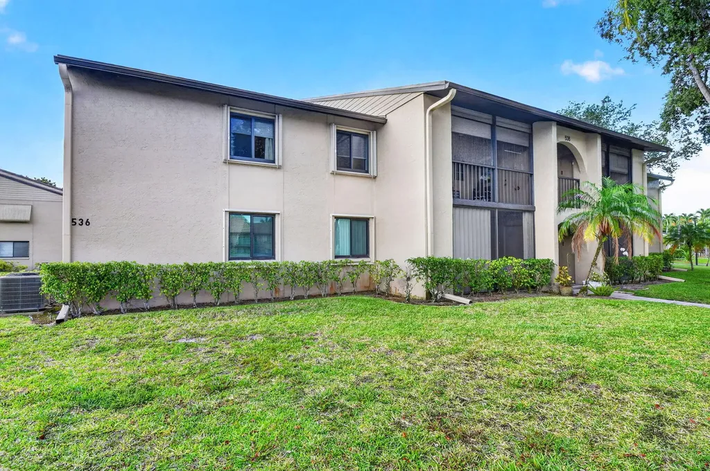 536 Shady Pine Way Greenacres FL 33415
