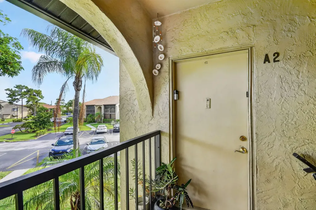 536 Shady Pine Way Greenacres FL 33415