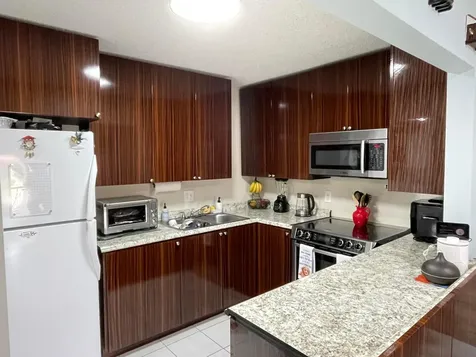 536 Shady Pine Way Greenacres FL 33415