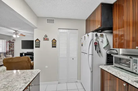 536 Shady Pine Way Greenacres FL 33415