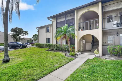 536 Shady Pine Way Greenacres FL 33415