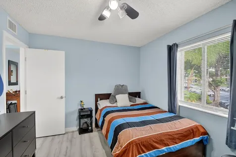 536 Shady Pine Way Greenacres FL 33415