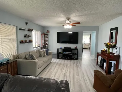 536 Shady Pine Way Greenacres FL 33415