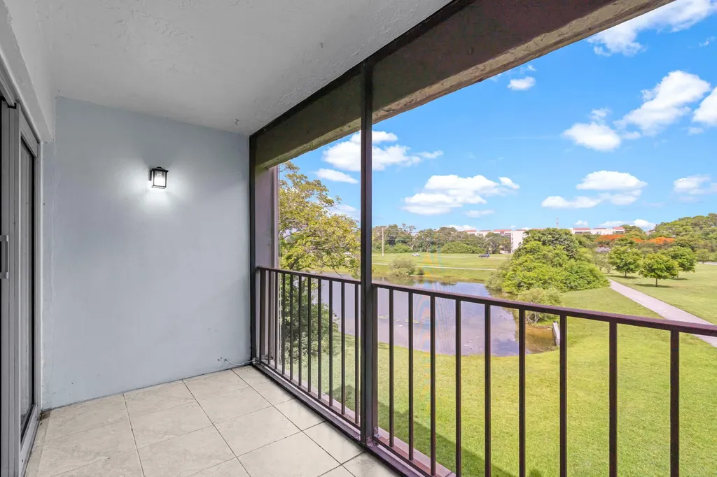 9170 Fontainebleau Boulevard Miami FL 33172