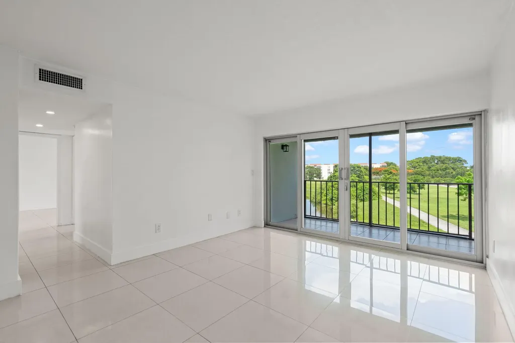 9170 Fontainebleau Boulevard Miami FL 33172