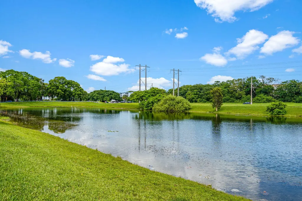 9170 Fontainebleau Boulevard Miami FL 33172