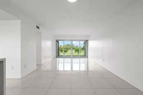 9170 Fontainebleau Boulevard Miami FL 33172