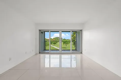 9170 Fontainebleau Boulevard Miami FL 33172