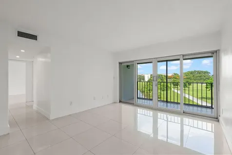 9170 Fontainebleau Boulevard Miami FL 33172