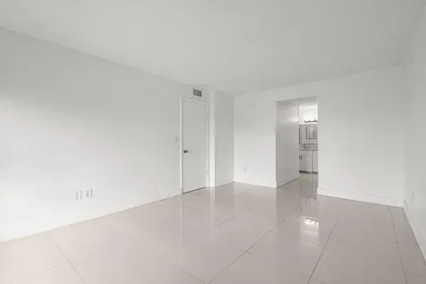 9170 Fontainebleau Boulevard Miami FL 33172