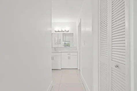 9170 Fontainebleau Boulevard Miami FL 33172
