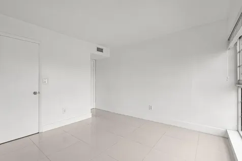 9170 Fontainebleau Boulevard Miami FL 33172