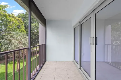 9170 Fontainebleau Boulevard Miami FL 33172