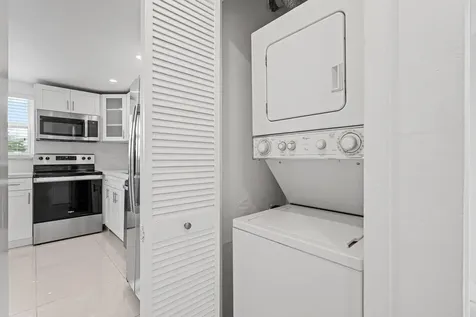 9170 Fontainebleau Boulevard Miami FL 33172