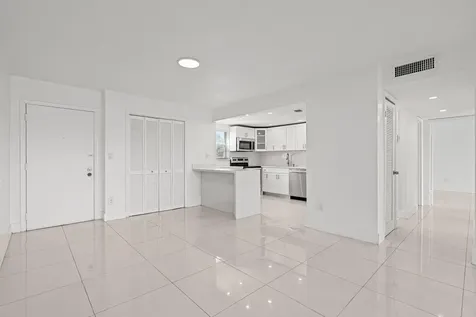 9170 Fontainebleau Boulevard Miami FL 33172