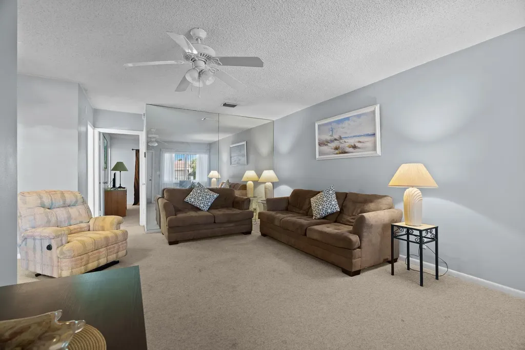 2100 NE 38th Street Lighthouse Point FL 33064