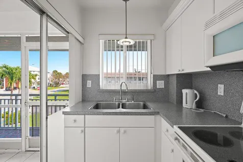 2100 NE 38th Street Lighthouse Point FL 33064