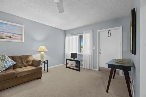 2100 NE 38th Street Lighthouse Point FL 33064