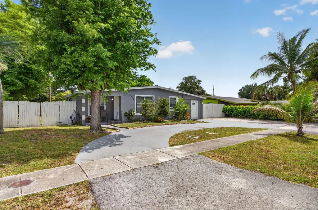 3420 NW 5th Court Lauderhill FL 33311