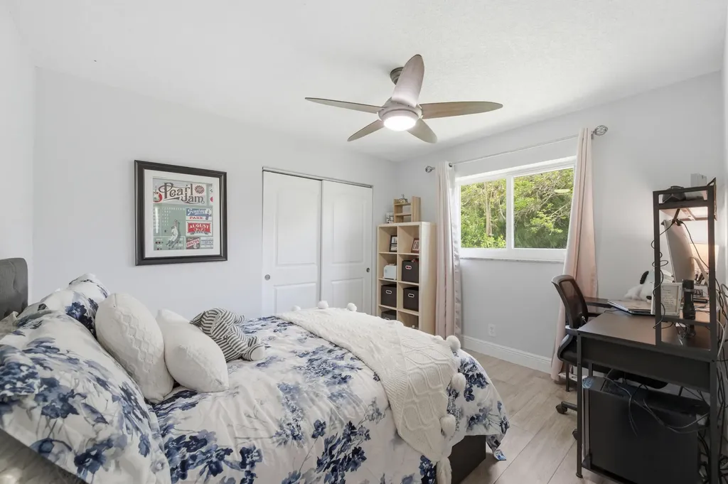 1929 NW 90th Lane Coral Springs FL 33071