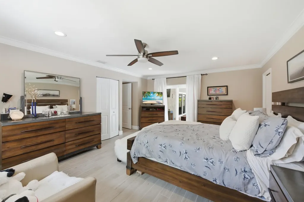 1929 NW 90th Lane Coral Springs FL 33071
